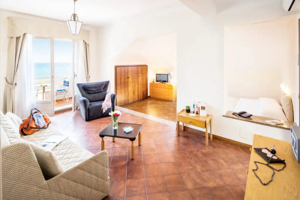 Camera Familiare Superior con vista mare 2